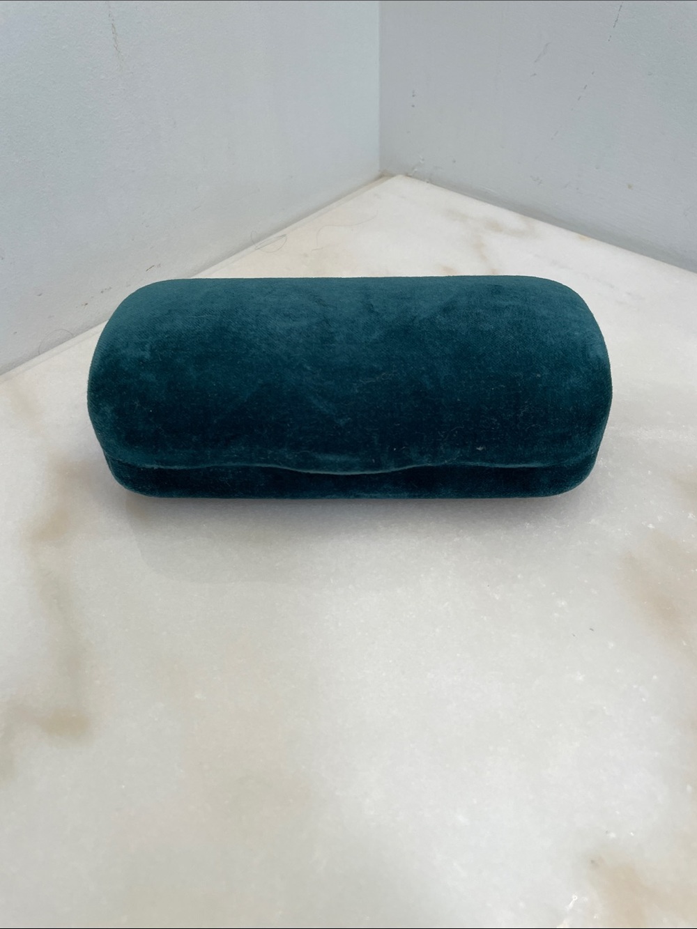 G u c c i Plush Velvet Eyewear Case in Teal